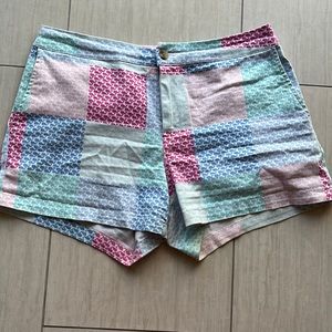Vineyard Vines x Target pastel whale shorts. 32 in waist
